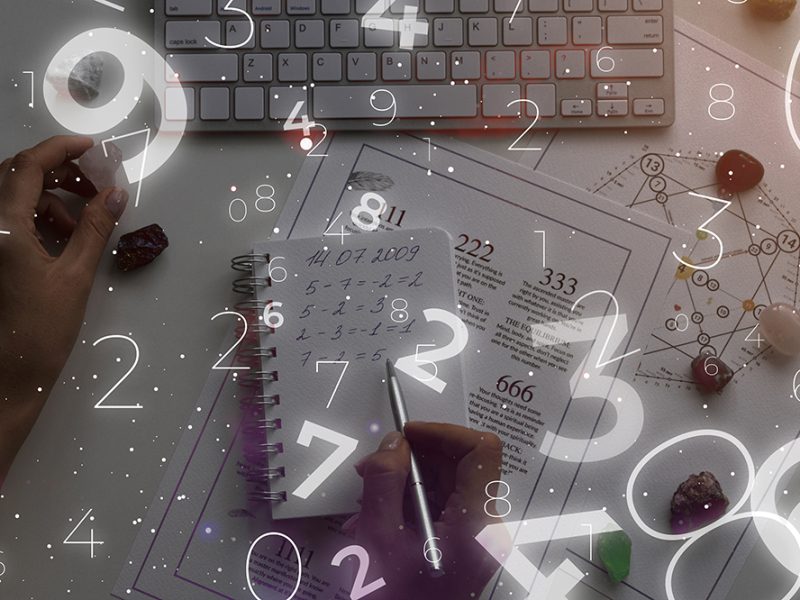 ung-dung-64-que-kinh-dich-trong-du-bao-du-doan