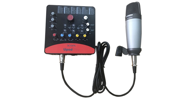 Kết nối mic thu âm với dây tín hiệu mic
